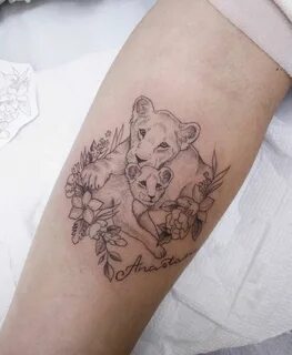 Irene B 🌿 feminine tattooing on Instagram: "Lioness and her 