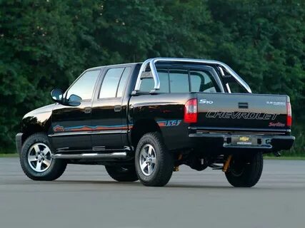 Chevrolet S-10 Crew Cab 2005 года выпуска для рынка Бразилии