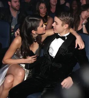 Selena Gomez chatted with Justin Bieber in the audience at t