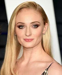 For Her 24th Birthday, A Tribute To Sophie Turner's Most Ico