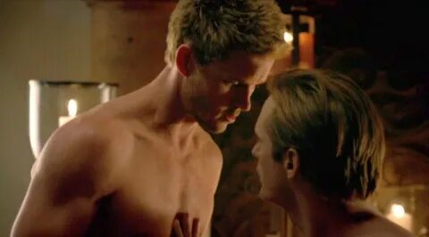 True Blood: ecco la scena di sesso gay con Alexander Skarsga