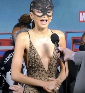 Zendaya Nude In Porn Video And Hot Pictures - Celebs News