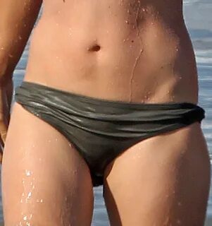 Voyeur bikini crotch