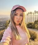 Chloe Ting: Age, Family, Boyfriend, Net Worth, Weight & More
