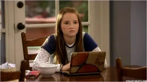 Kaitlyn Dever as Eve Baxter in Last Man Standing Last man st