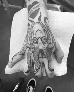 Octopus Tattoos Hand Geometrische Tattoos - Octopus Tattoos 