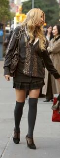 Knee highs and sparkles Gossip girl outfits, Gossip girl fas