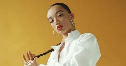 Sade, la verdadera musa de los 80 inspira cómo nos vestimos 