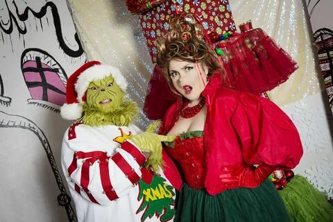 Martha May & The Grinch Martha may whovier, Christmas photos