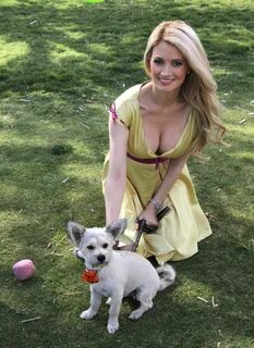 Holly Madison Shows Off The Puppies @ Platinum-celebs.com