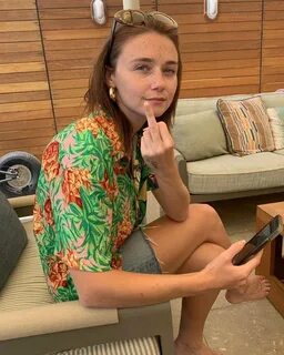 Jessica Barden image