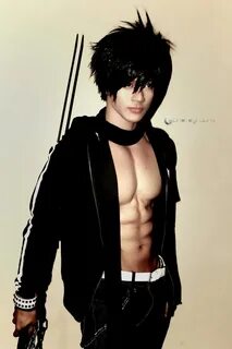 Male Cosplayer: JayEm Sison Explore the life in the world