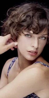1080x2160 Milla Jovovich Short hair style wallpapers One Plu