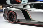 © Automotiveblogz: Lamborghini Veneno in detail: Geneva 2013