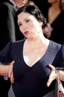 Alex Borstein : WALLPAPERS For Everyone