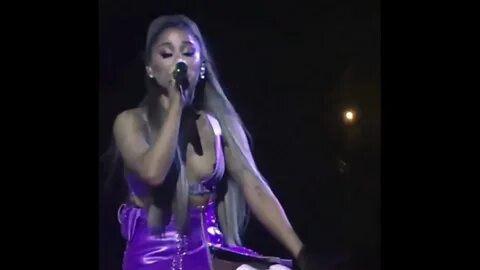 Ariana Grande (28) Doogleburger