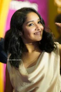 Anikha Surendran Biography, Age, Family & Movies - MixIndia