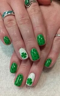 St. Patrick's Day nail art St patricks nail designs, Green n
