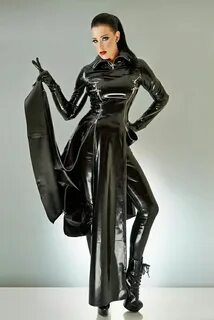 Pin en Fetish leather and latex