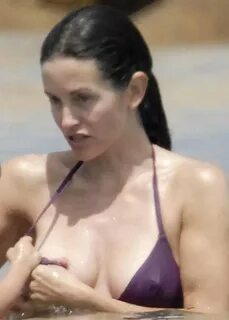 Courteney Cox Nude Tits and Ass Moments.