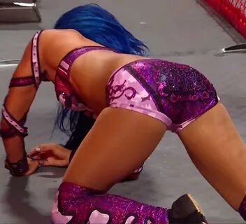 WWEPPorn ™ в Твиттере: "Round 2: Sasha Banks pink thong at #