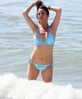 Chantelle Houghton shows off her slim bikini body on luxury 
