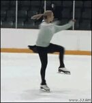 Dolletjes Spin GIF - Dolletjes Spin Ice Skating - Discover &