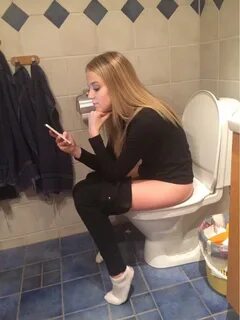 Girls on toilet on Twitter: "#pee #peeing #pissing #toilet #