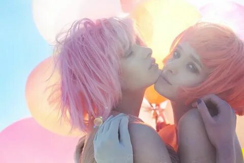 Lesbian making out with pink hair