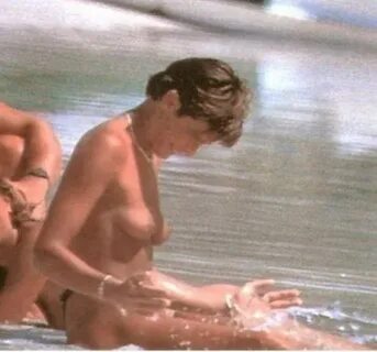 Princess Stephanie of Monaco - Topless sunbathing (9 pics) N