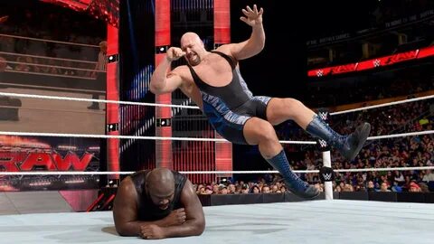 Big Show vs. Mark Henry: photos WWE