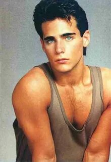 Brian Bloom Heartthrob, Male model face, B movie