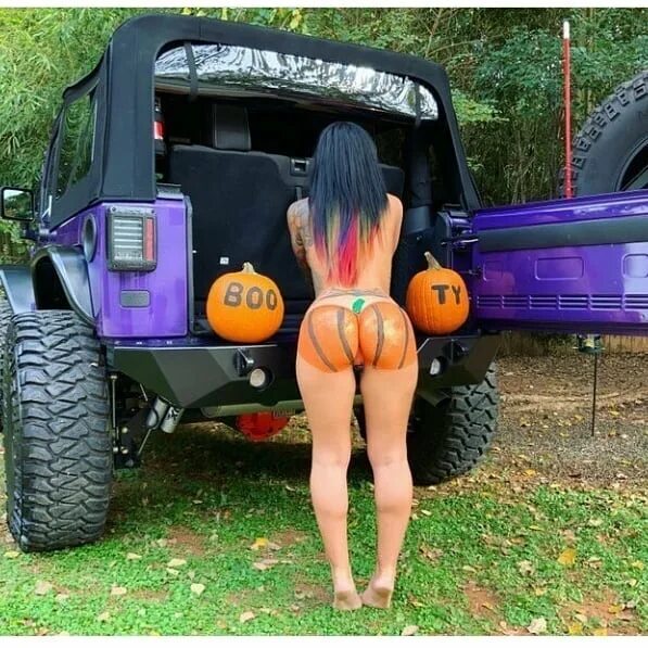 @beautiful.jeep.girls в Instagram: "In honour of Halloween the gorgeou...