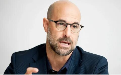 Stanley Tucci in 2019 Bald men style, Bald with beard, Stanl