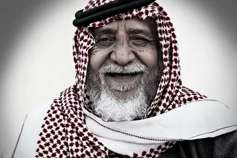 شاهد مقطع طريف لمشجع مسن في الدوري السعودي موقع سيدي