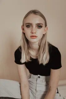 Model-Cathy : Photo Of Fashion Model Cathy Krupa Id 23186 Models The Fmd : Downl