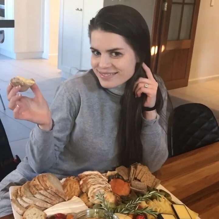 Kim Dotcom on Instagram: "Liz is having a "snack" 😳" .