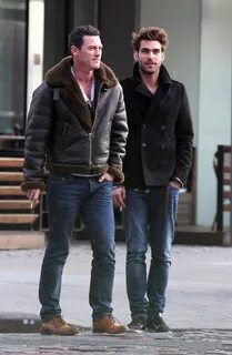 JON KORTAJARENA Y LUKE EVANS *NOVIOS SI O NO? Jon kortajaren