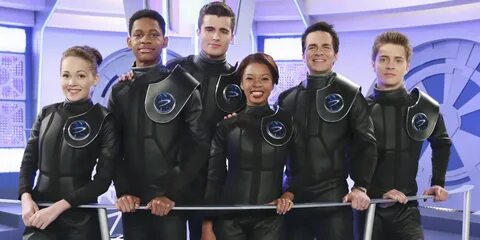 Lab Rats' Head To Space On Tonight’s Show - See Exclusive Pi