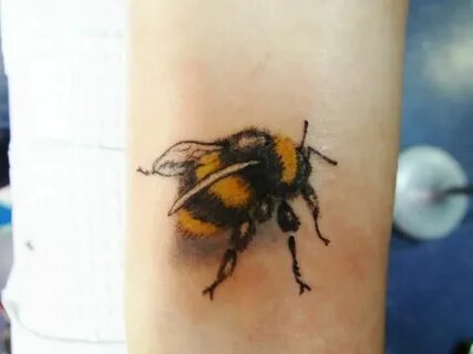 Realistic Bee Tattoos Designs, Images, Pictures Bee tattoo, 