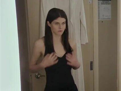 Alexandra daddario boobs jiggling gif