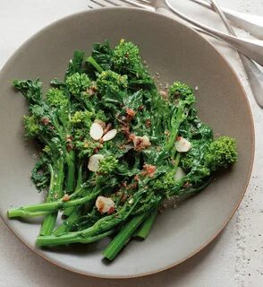 Broccoli Rabe with Garlic and Anchovies - Williams-Sonoma Ta