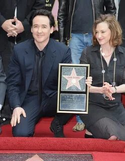 Джон Кьюсак / John Cusack в роли доктора Кевина Кристи