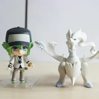 Anime Pokemon N and Reshiram 4" Nendoroid 537 PVC Action Fig