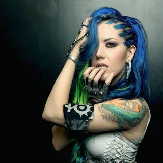 Alissa White-Gluz - Reddit NSFW