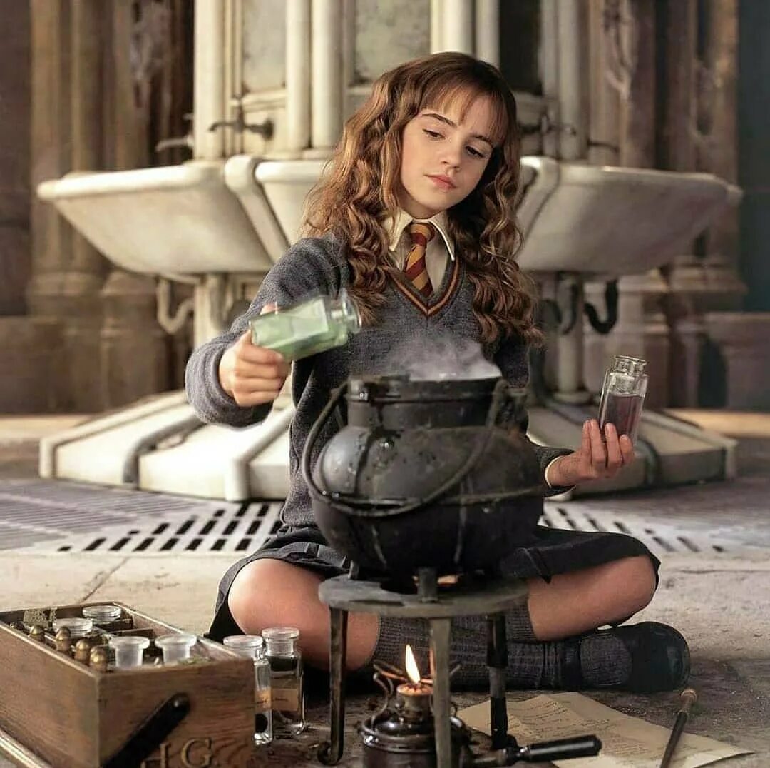 Emma Watson Fan Page в Instagram: "The brilliant one Hermione Granger ...