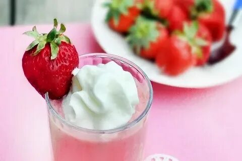 Kanina's Blog: Cara Membuat Milkshake Strawberry/How To Make