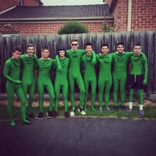 OMG! Look at them lads in tight morphsuits! - Gordon Valenti