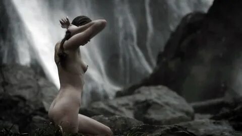 Alyssa Sutherland Nude Pics 2022