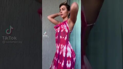 summer ray shaking her Butt on Tiktok 🍑 - YouTube